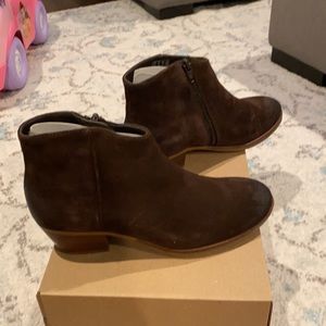 NEW with tags Clark’s booties